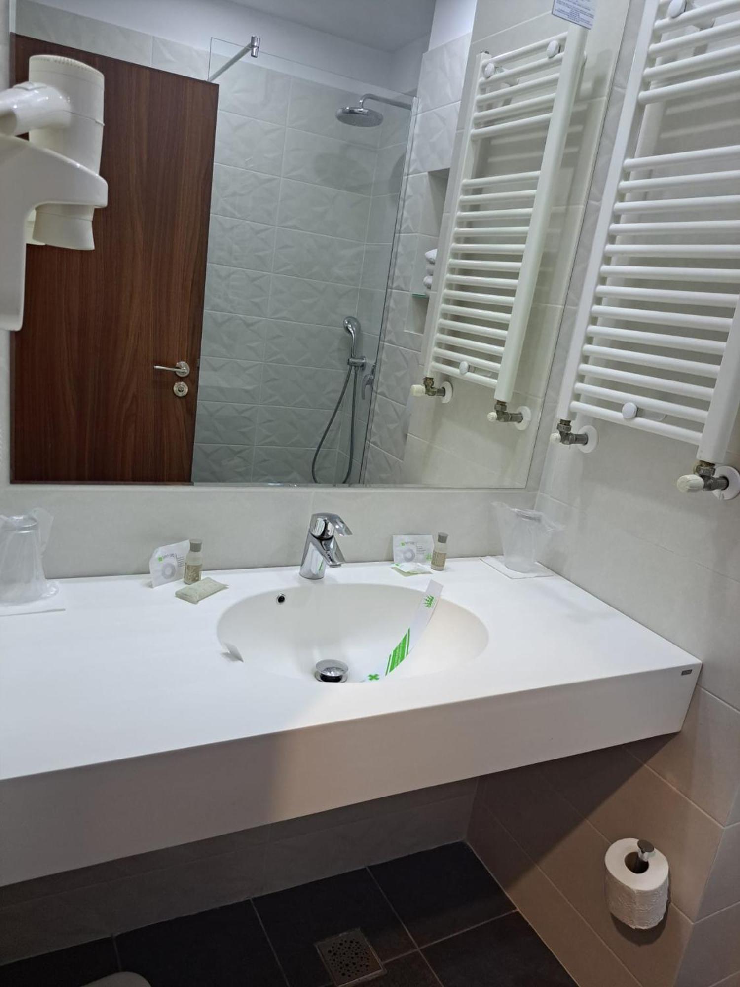 Hotel Amiral Мамая Екстер'єр фото