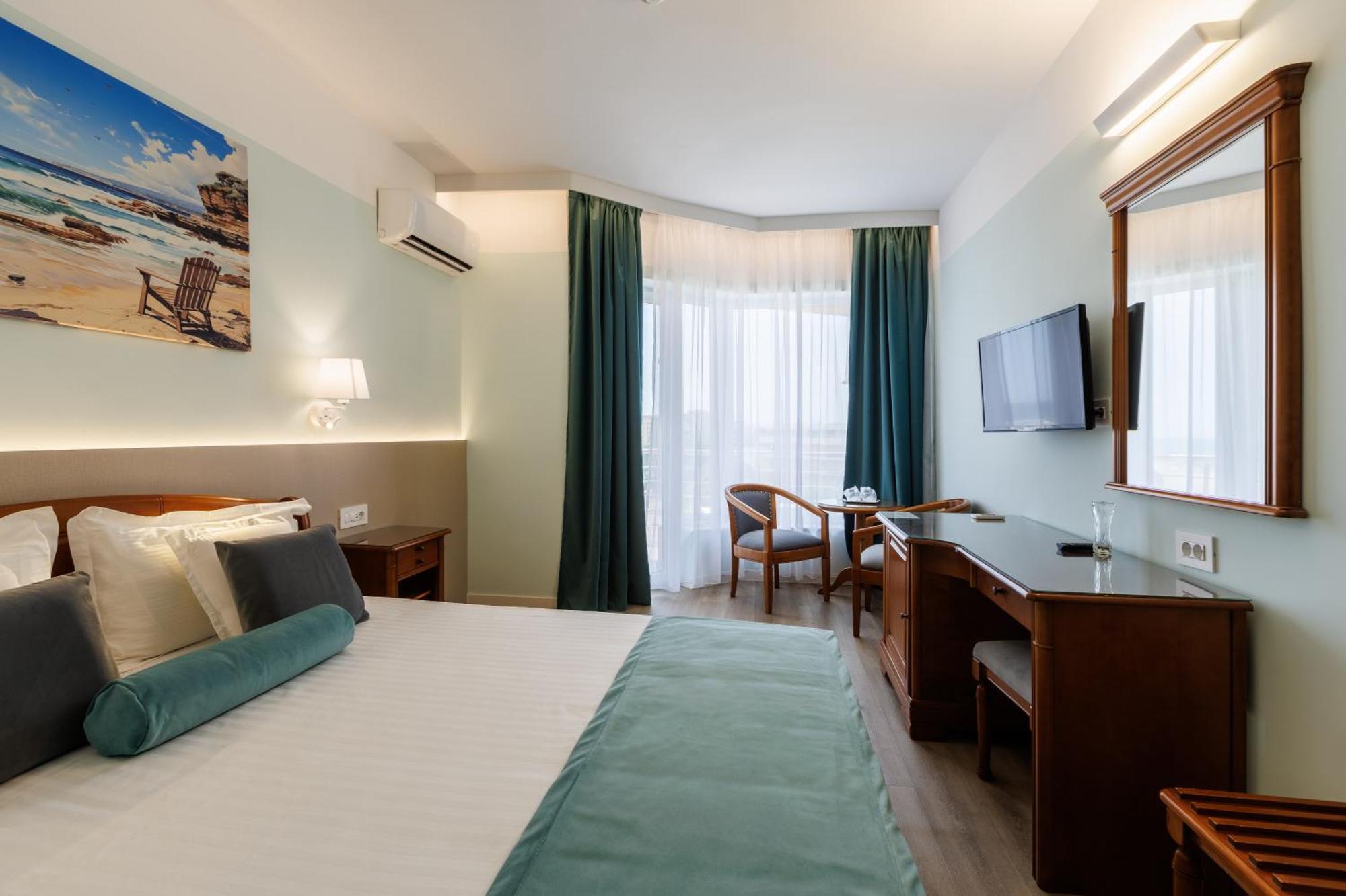 Hotel Amiral Мамая Екстер'єр фото