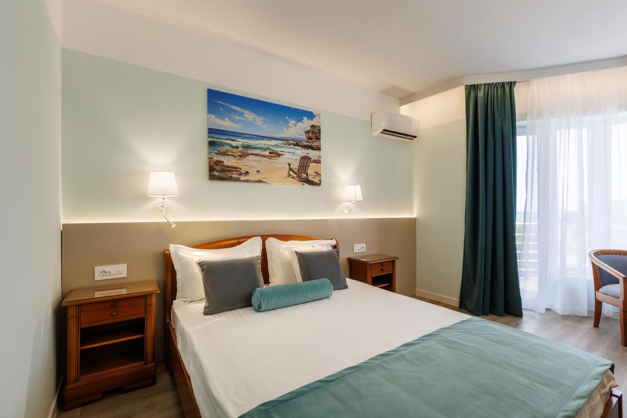 Hotel Amiral Мамая Екстер'єр фото