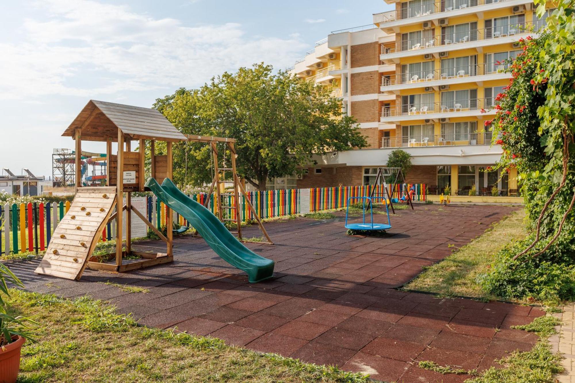 Hotel Amiral Мамая Екстер'єр фото