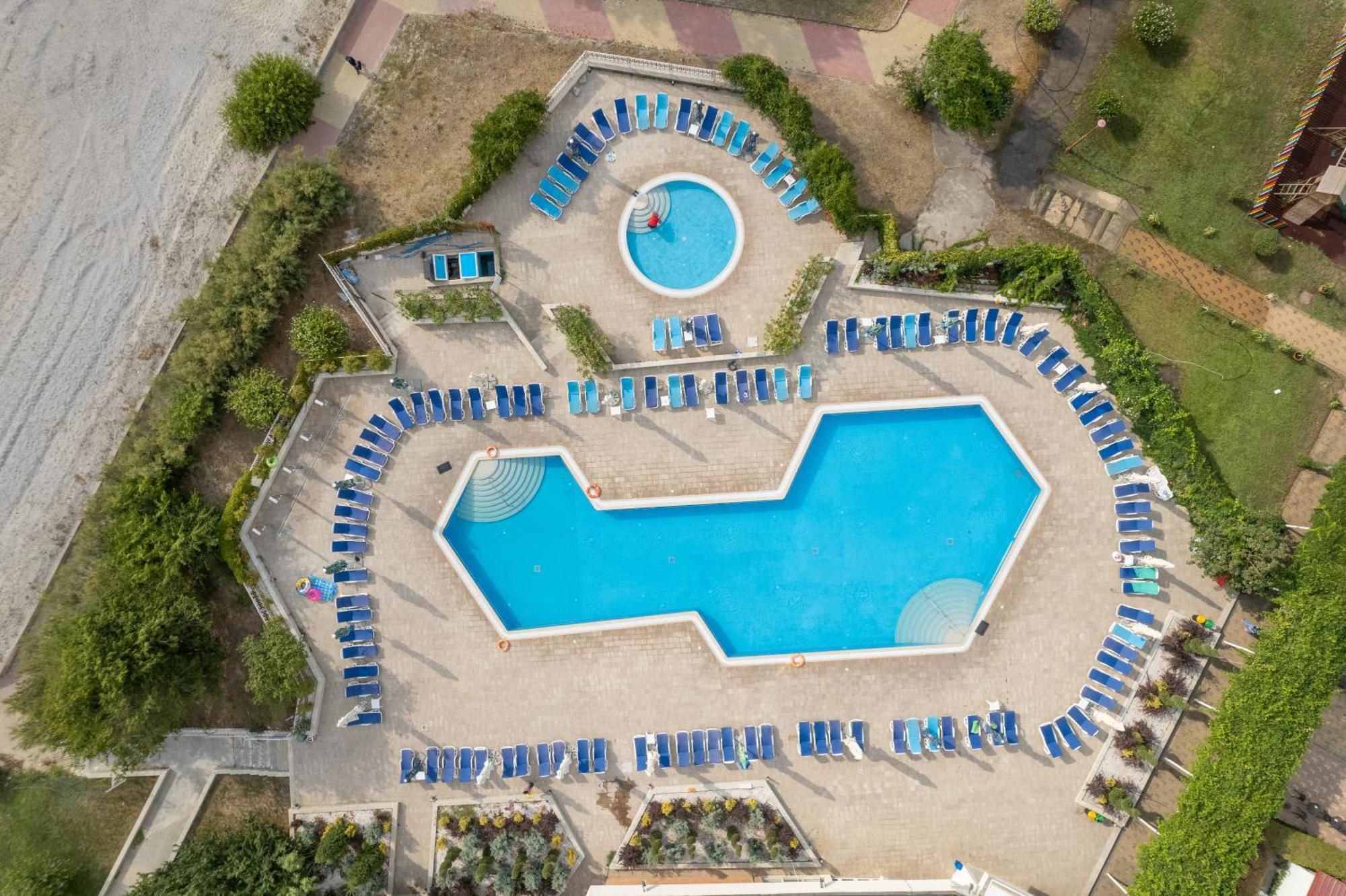 Hotel Amiral Мамая Екстер'єр фото